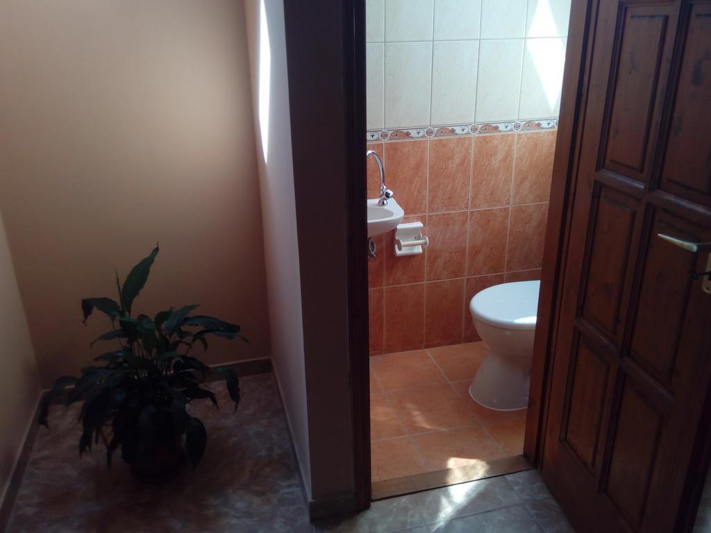 Eva Vendeghaz Guesthouse Хайдусобосло Экстерьер фото