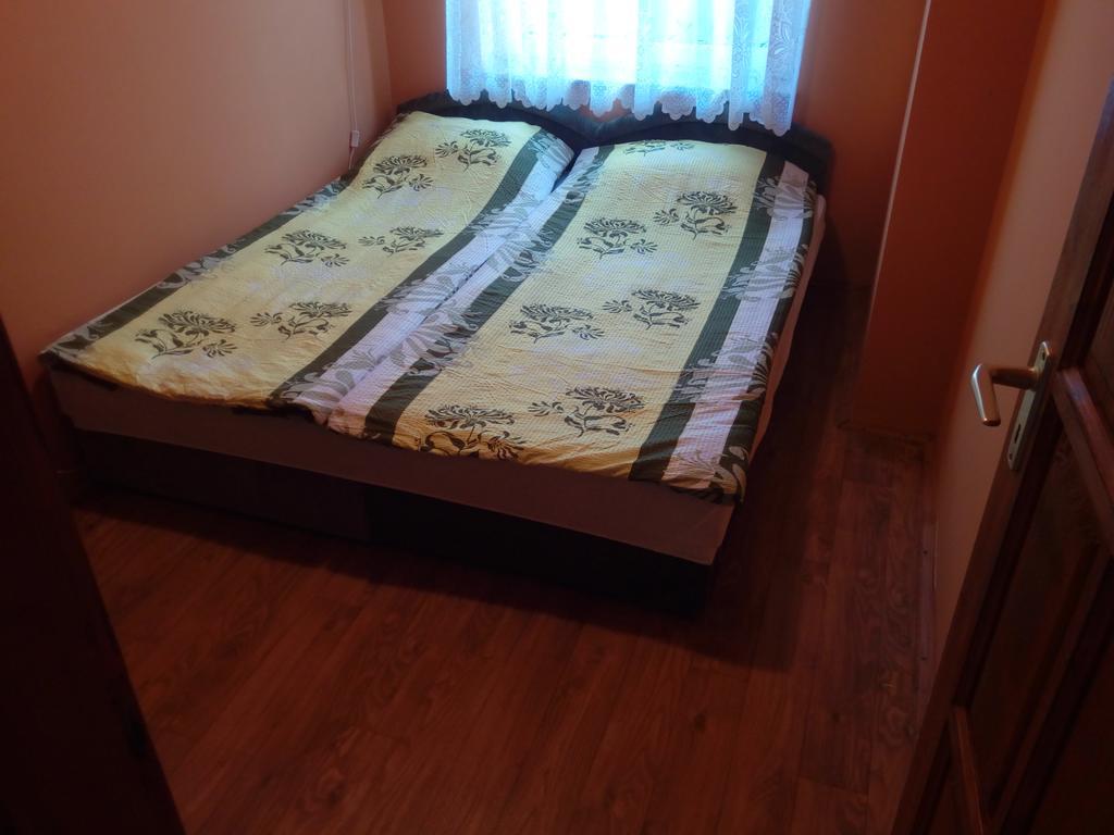 Eva Vendeghaz Guesthouse Хайдусобосло Экстерьер фото