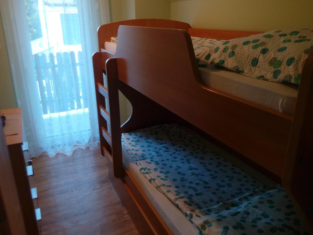 Eva Vendeghaz Guesthouse Хайдусобосло Экстерьер фото